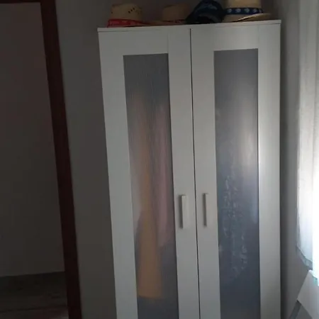 Piso En Zona Varela 公寓